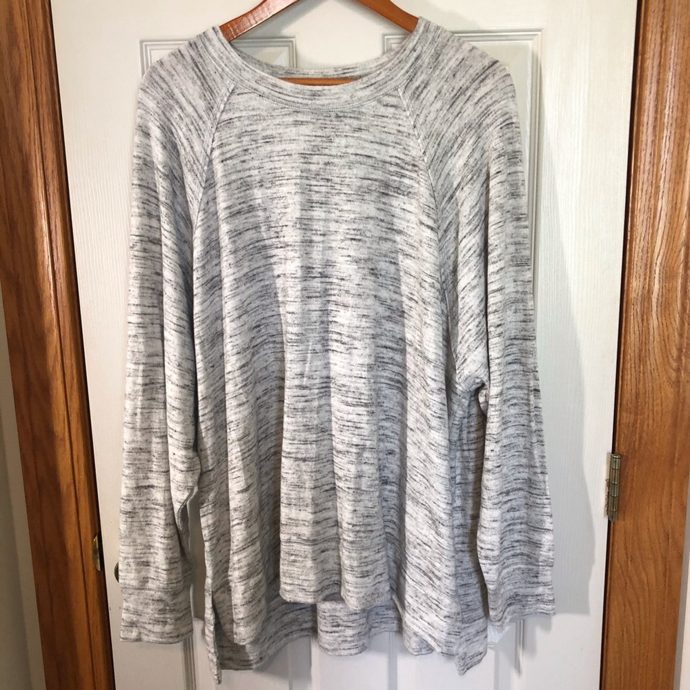 NWT Aerie long sleeve marble shirt